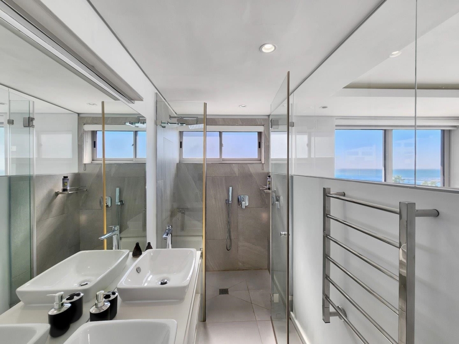 To Let 3 Bedroom Property for Rent in Sea Point Western Cape